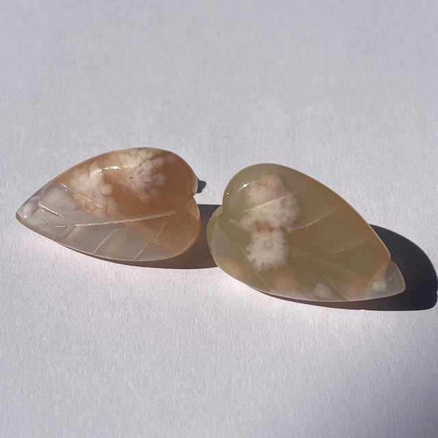 リーフピアス【フラワーアゲート】葉っぱの形|スタッズピアス|天然石アクセサリー