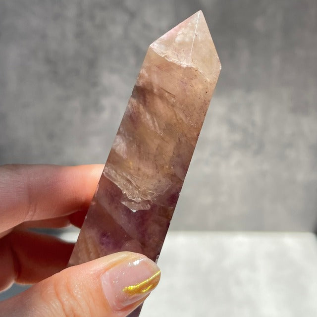 【フローライト タワー(Fluorite)】自立する 鉱物 天然石 パワーストーン