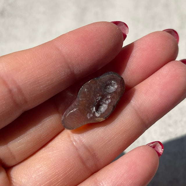 メキシコ産【ファイヤーアゲート 炎瑪瑙（ほのおめのう）】 鉱物 天然石 パワーストーン