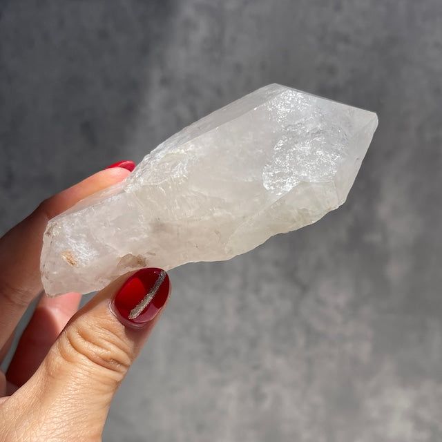 セプター形状【マダガスカル産 クォーツ】水晶（石英）鉱物 天然石 パワーストーン　　