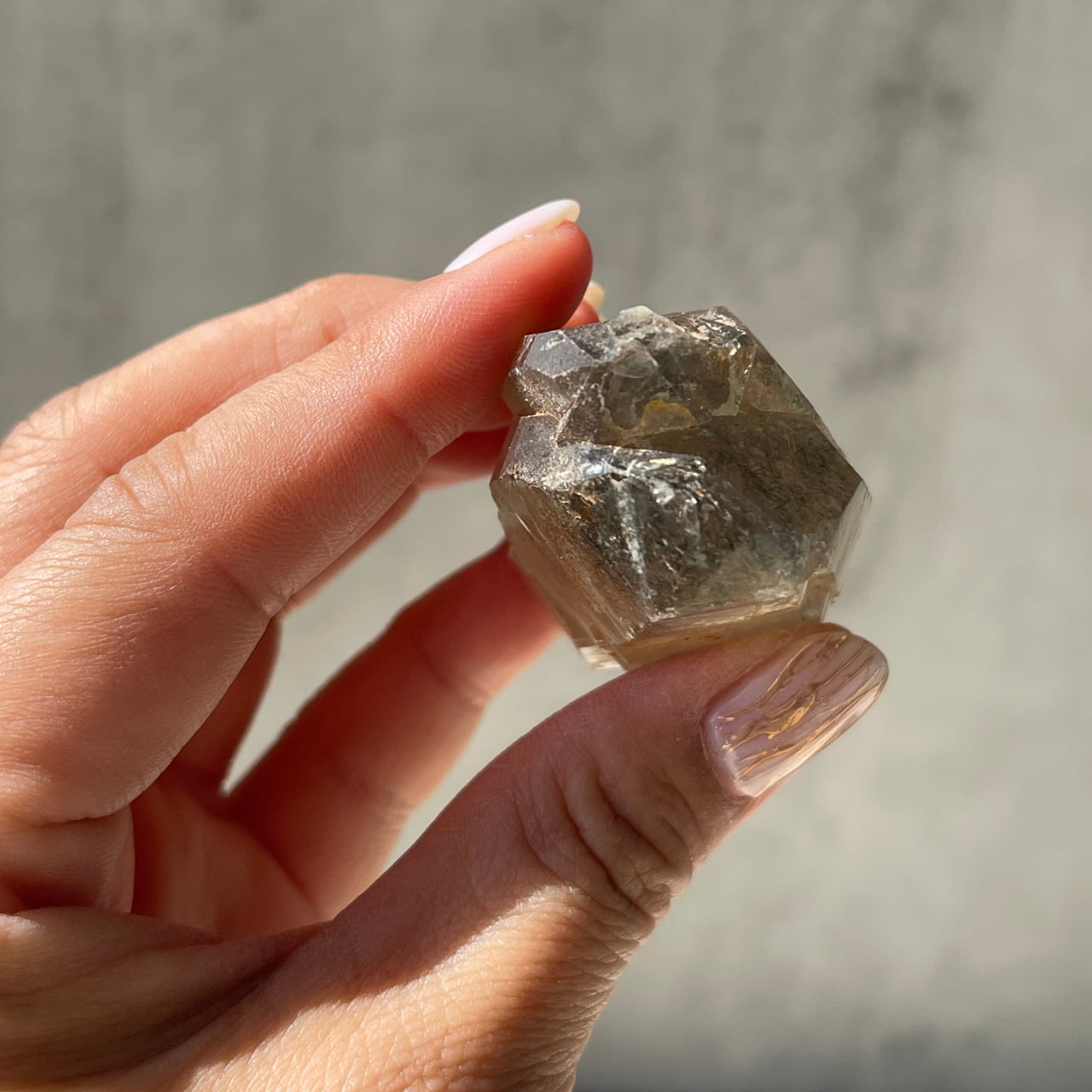 ナイジェリア産【アクチノライトインクォーツ】 鉱物 天然石 パワーストーン