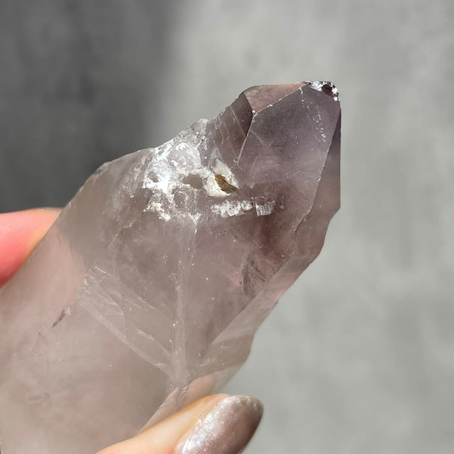 ナイジェリア産【アメジスト／紫水晶】ファントムあり 鉱物  天然石 パワーストーン