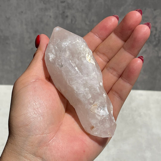 セプター形状【マダガスカル産 クォーツ】水晶（石英）鉱物 天然石 パワーストーン　　