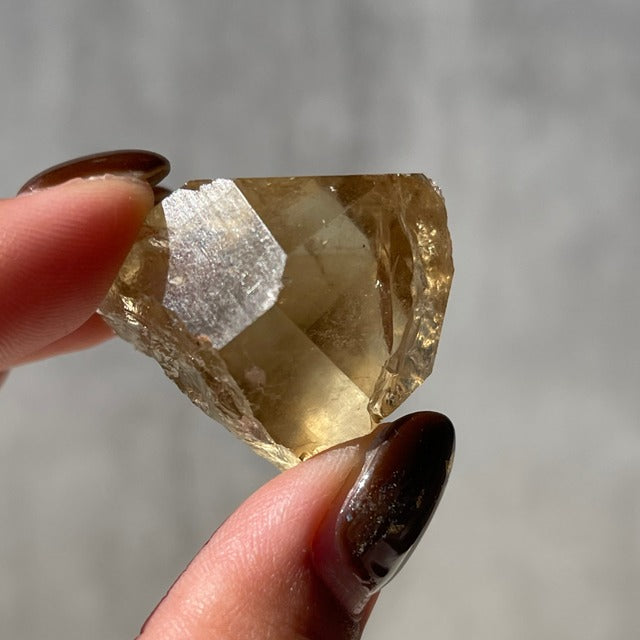 コンゴ産【クンダリーニシトリン（Kundalini Citrine）】 鉱物 天然石 パワーストーン