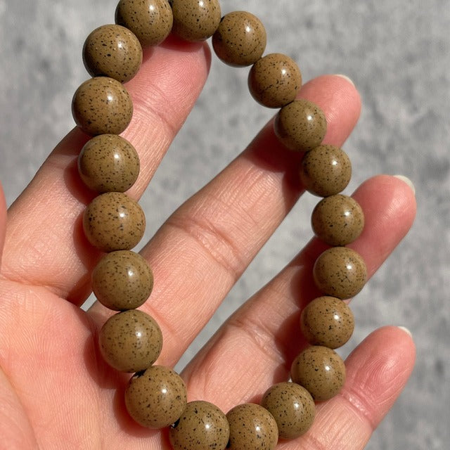 台湾産【北投石 hokutolite ブレスレッット】（保証書付き）イエローグレー｜10mm｜鉱物 天然石 パワーストーン