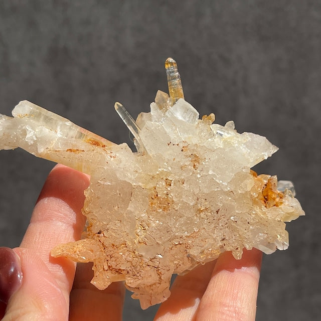ネパール・ダーディン産 ゴールデンヒーラークォーツ クラスター｜ヒマラヤ水晶