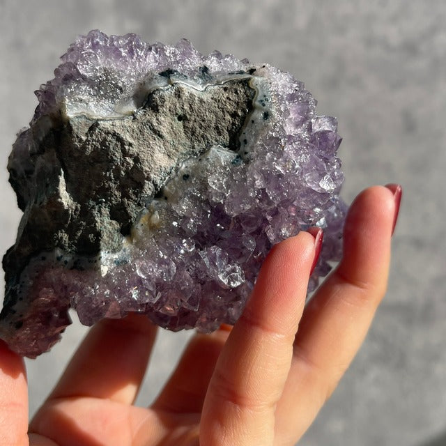 ブラジル産【アメジスト（Amethyst）／紫水晶】クラスター 　鉱物 天然石 パワーストーン