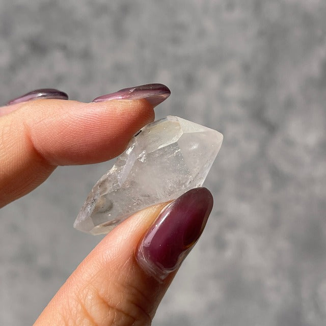 【ナミビア・ブランドバーグ産 クォーツ（水晶）】DT 天然石 パワーストーン