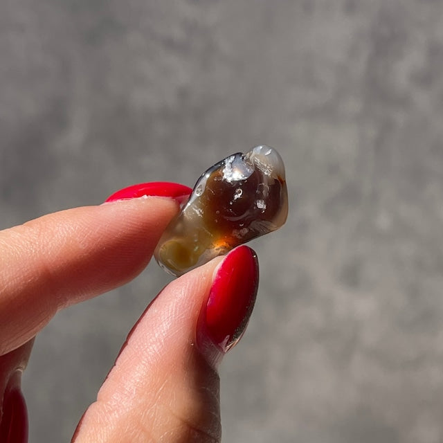 メキシコ産【ファイヤーアゲート 炎瑪瑙（ほのおめのう）】 鉱物 天然石 パワーストーン
