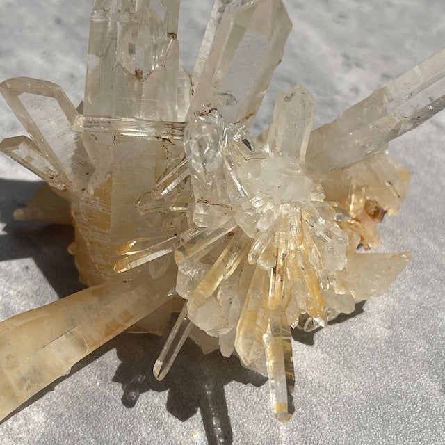 ネパール・ダーディン産 ゴールデンヒーラークォーツ クラスター｜ヒマラヤ水晶