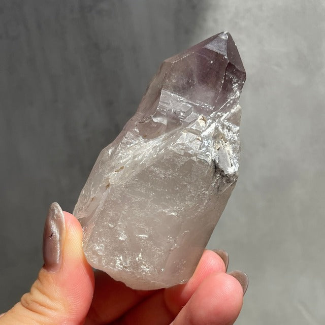 ナイジェリア産【アメジスト／紫水晶】ファントムあり 鉱物  天然石 パワーストーン