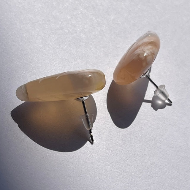 リーフピアス【フラワーアゲート】葉っぱの形｜スタッズピアス｜天然石アクセサリー