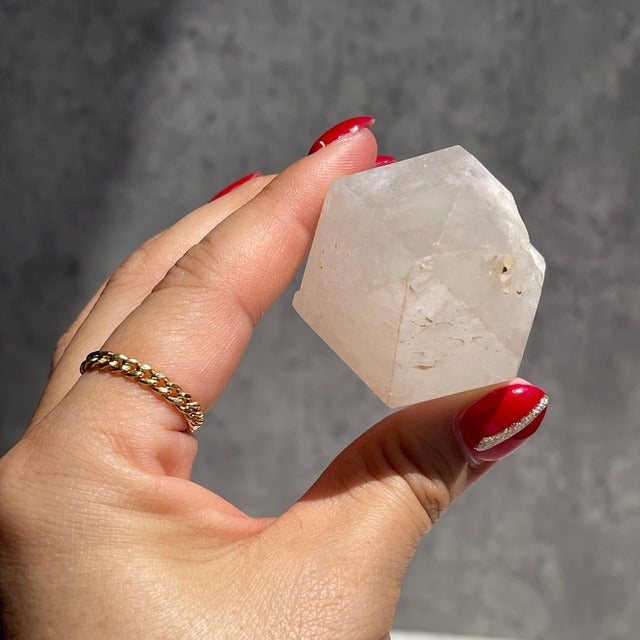 セプター形状【マダガスカル産 クォーツ】水晶（石英）鉱物 天然石 パワーストーン　　