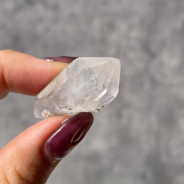 【ナミビア・ブランドバーグ産 クォーツ（水晶）】DT 天然石 パワーストーン