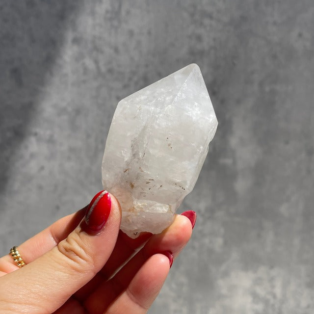 セプター形状【マダガスカル産 クォーツ】 水晶（石英）鉱物 天然石 パワーストーン　　
