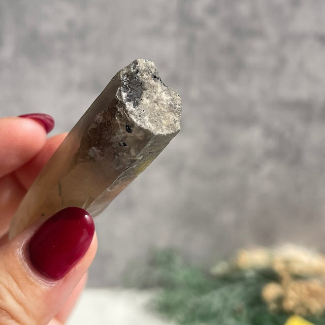 ナミビア・エロンゴ産【スモーキークォーツ（煙水晶）】 鉱物 天然石 パワーストーン