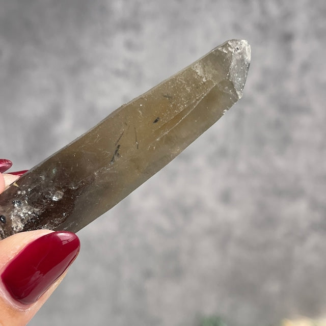 ナミビア・エロンゴ産【スモーキークォーツ（煙水晶）】 鉱物 天然石 パワーストーン