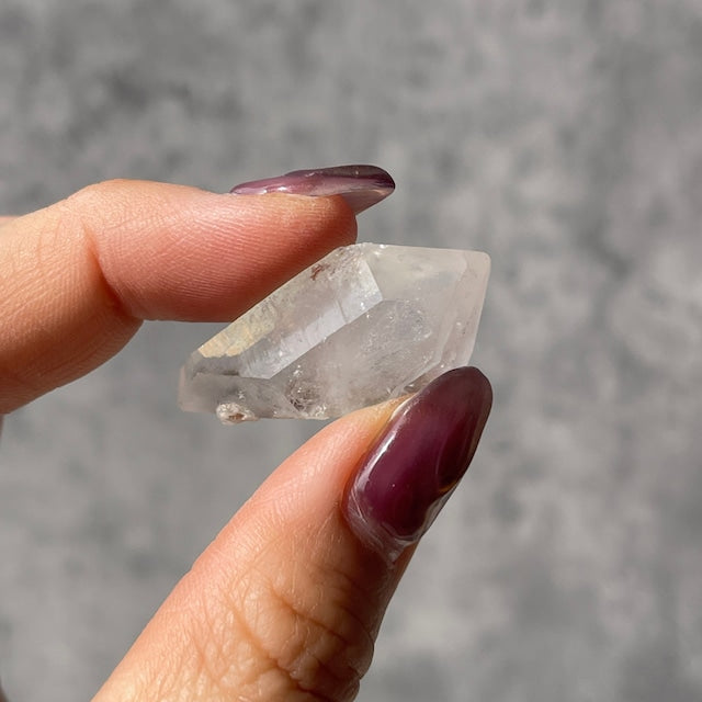 【ナミビア・ブランドバーグ産 クォーツ（水晶）】DT 天然石 パワーストーン