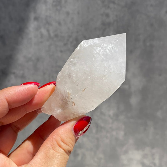 セプター形状【マダガスカル産 クォーツ】 水晶（石英）鉱物 天然石 パワーストーン　　