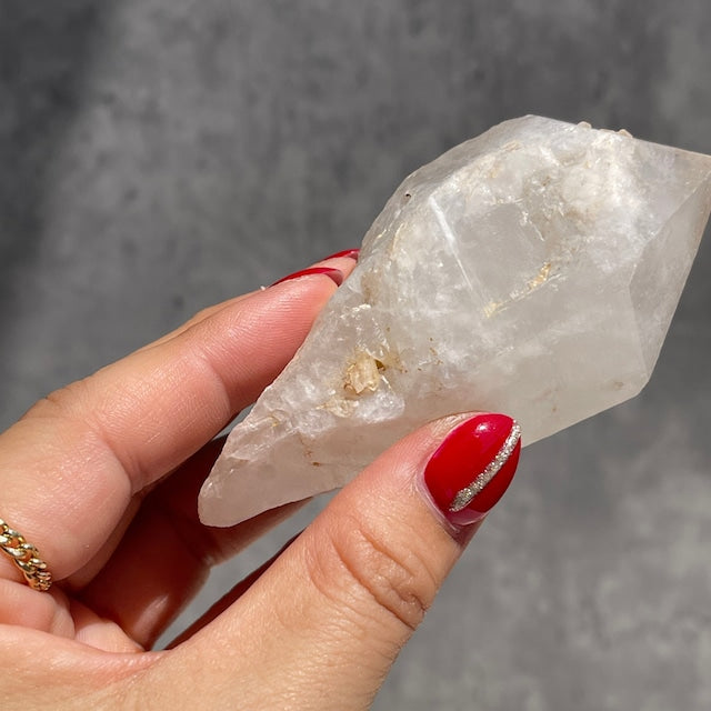 セプター形状【マダガスカル産 クォーツ】水晶（石英）鉱物 天然石 パワーストーン　　