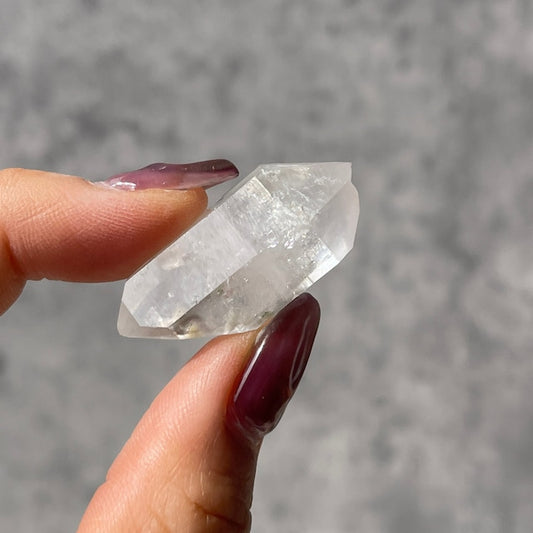 【ナミビア・ブランドバーグ産 クォーツ（水晶）】DT 天然石 パワーストーン